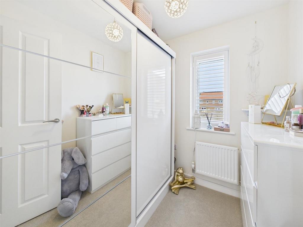 Bedroom: