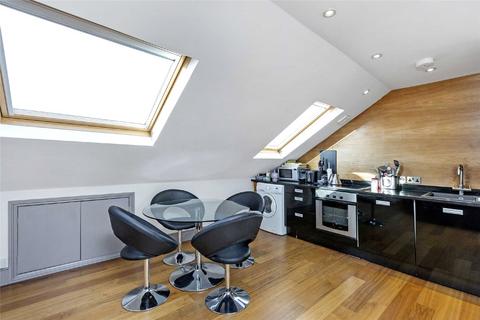 1 bedroom penthouse to rent, Tunley Road, London, SW17