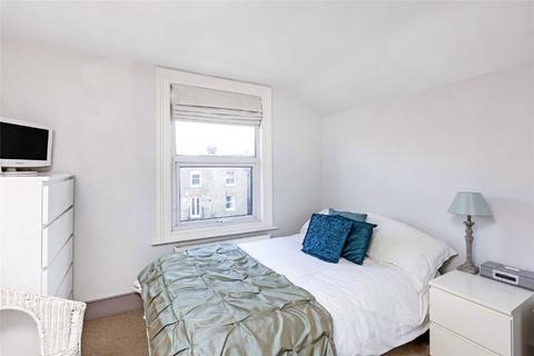 1 bedroom penthouse to rent, Tunley Road, London, SW17