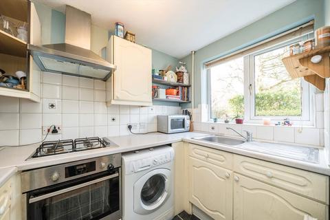 2 bedroom house for sale, Stevens Close, Hampton TW12