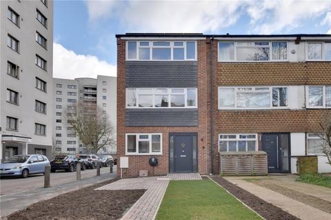 4 bedroom end of terrace house for sale, Carston Close, Lee, London, SE12