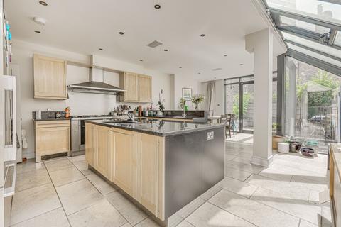 6 bedroom terraced house for sale, Chiddingstone Street, Peterborough Estate, Parsons Green, London