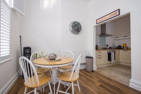 undefined, Windsor Lofts, Penarth