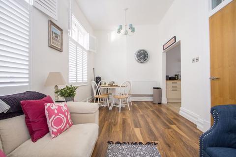 undefined, Windsor Lofts, Penarth