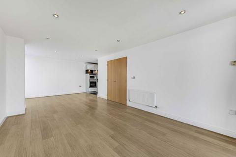 2 bedroom flat to rent, Kingsway, London N12