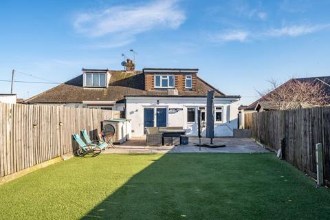 4 bedroom bungalow for sale, Manor Road, Caddington, LU1