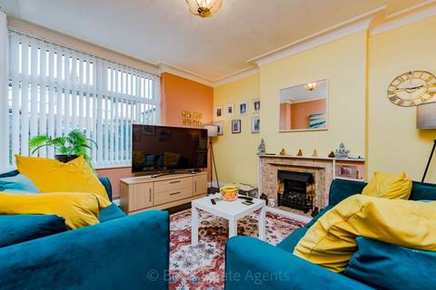 3 bedroom semi-detached house for sale, Latham Avenue, Runcorn