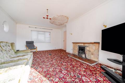 3 bedroom detached house for sale, Laurel Way, London