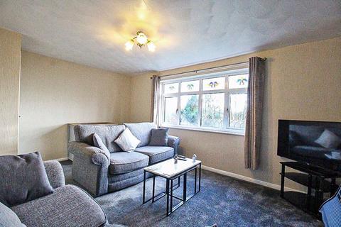 2 bedroom flat for sale, Ettymore Close, SEDGLEY, DY3 3SP