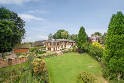 4 bedroom detached house for sale, Biddulph Road, Congleton