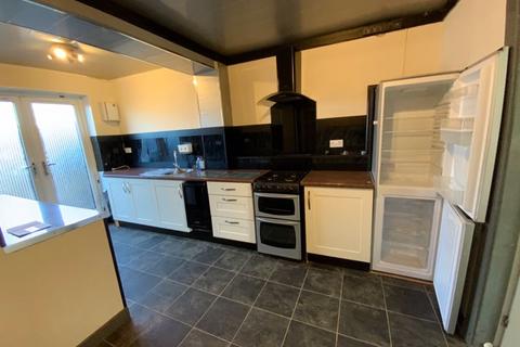 3 bedroom terraced house to rent, Britannia Place, Redcar