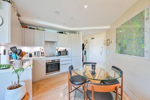 2 bedroom flat for sale, Churchyard Row, Elephant and Castle, London, SE11