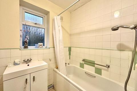 2 bedroom apartment for sale, Ashley Road, Epsom