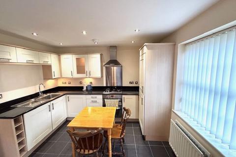 2 bedroom apartment for sale, Horseshoe Crescent, Great Barr, Birmingham B43 7BJ