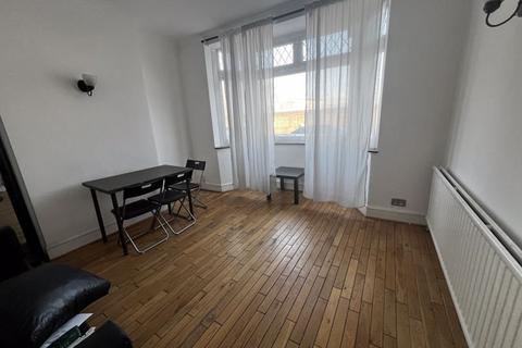 4 bedroom property to rent, Willoughby Lane, London N17