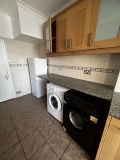 4 bedroom property to rent, Willoughby Lane, London N17