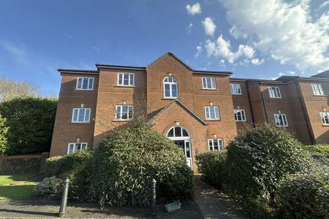 2 bedroom apartment for sale, Vanguard Close, Bury