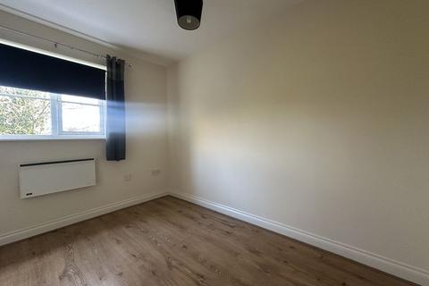 33 Vanguard Close, Bury, BL8 1NF