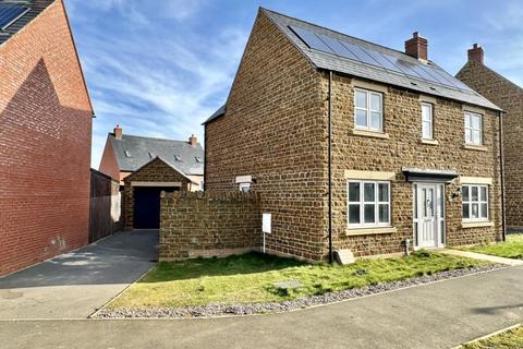 4 bedroom detached house for sale, Bismore Road, Banbury