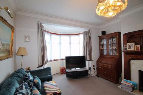 3 bedroom semi-detached house for sale, Shaftesbury Avenue, Harrow