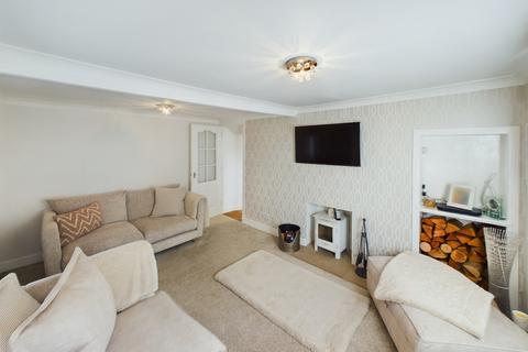 37 Low Shore, Macduff, AB44 1RE