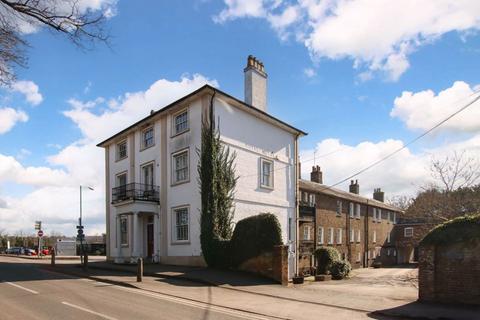 1 bedroom apartment for sale, Tring Station, Tring