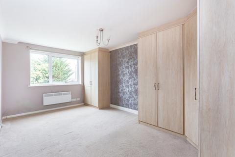 2 bedroom apartment to rent, Woodhaven Gardens, Barkingside IG6