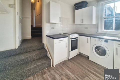 1 bedroom apartment to rent, Carisbrooke Road, Newport