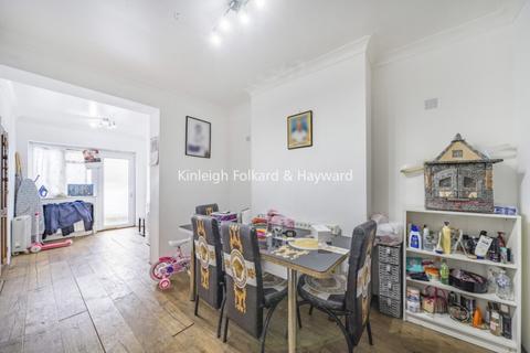4 bedroom house to rent, Lyveden Road London SW17