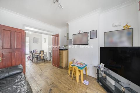 4 bedroom house to rent, Lyveden Road London SW17