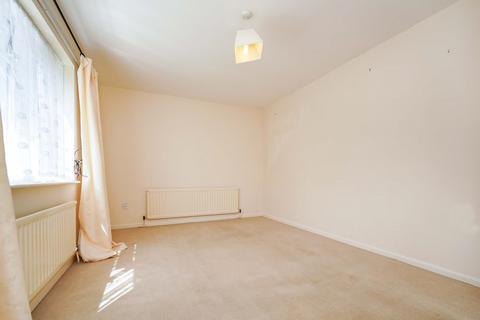 2 bedroom flat to rent, Folly View Road, Faringdon