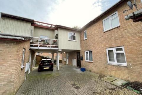 2 bedroom maisonette to rent, Mitcham Place, Bradwell Common, Milton Keynes, MK13 8BS