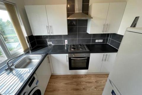 2 bedroom maisonette to rent, Mitcham Place, Bradwell Common, Milton Keynes, MK13 8BS