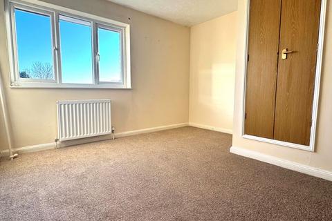 2 bedroom terraced house to rent, Haldon Way, Hereford