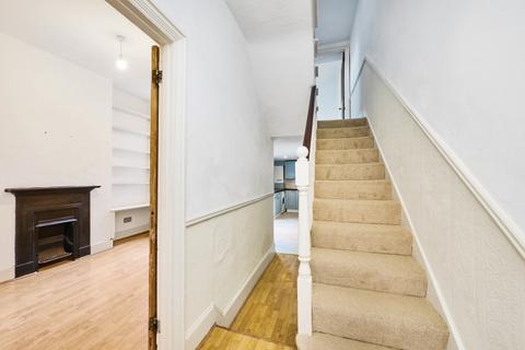 4 bedroom house to rent, Musjid Road Battersea SW11