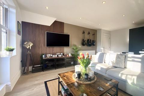 2 bedroom apartment for sale, Knyveton Road, Boscombe