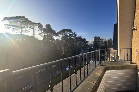 2 bedroom apartment for sale, Knyveton Road, Boscombe