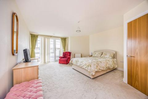 1 bedroom retirement property for sale, South Parade, Southsea