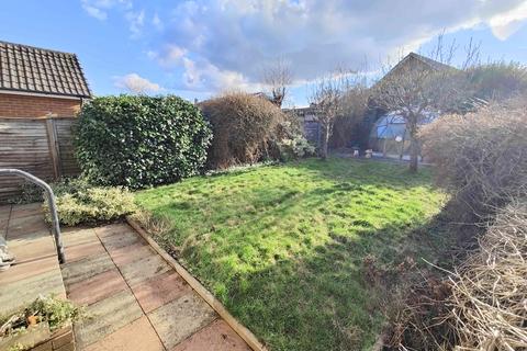 2 bedroom semi-detached bungalow for sale, Reins Road, Brighouse HD6