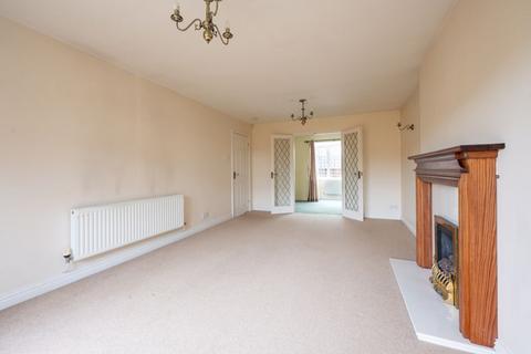 2 bedroom detached bungalow for sale, Summerhill, Kingswinford