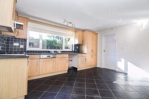 4 bedroom detached house for sale, High Street, Bedford MK44