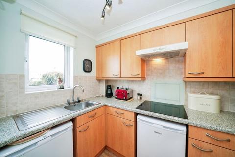 1 bedroom retirement property for sale, 77 Telegraph Road, Heswall CH60