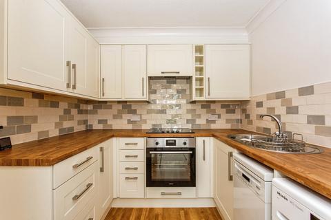 1 bedroom apartment for sale, Old Rectory Court, Southend-on-Sea SS2