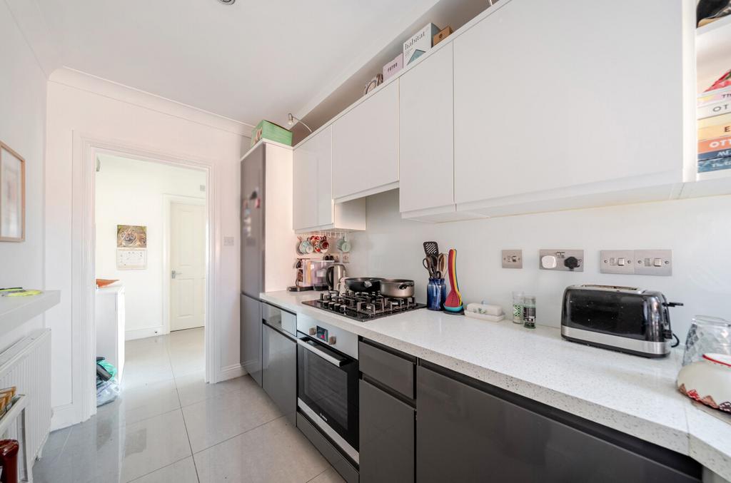 Apartment in Hove, Brighton and Hove - View 3