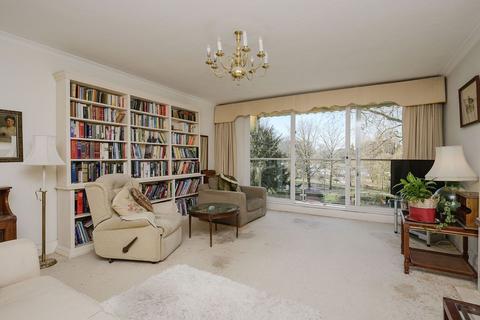 2 bedroom flat for sale, Albany Park Road, Kingston Upon Thames KT2