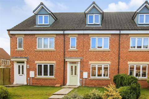 4 bedroom terraced house for sale, Wakenshaw Drive, Newton Aycliffe