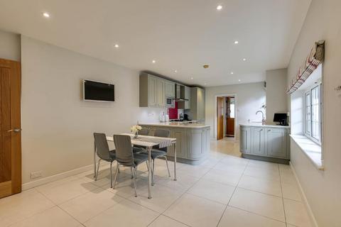 undefined, Park View Road, Woldingham, Surrey, CR3 7DJ