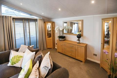 3 bedroom lodge for sale, Carnoustie Court, Tydd St Giles, Wisbech, Cambridgeshire, PE13 5NZ