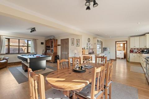 4 bedroom chalet for sale, Stables Court, Leverington, Wisbech, PE13 5BF