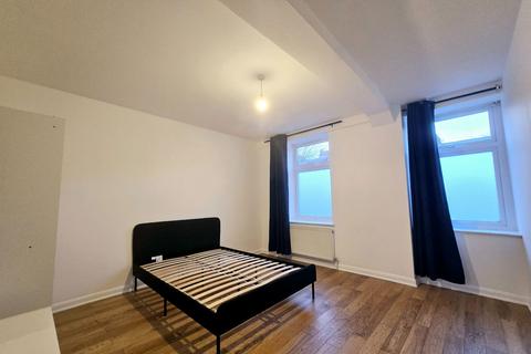 1 bedroom flat to rent, Camberwell Road, London SE5